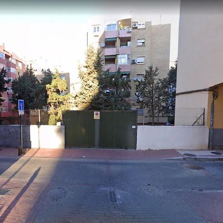 Apartamento Con Parking Gratuito Apartment Granada Bagian luar foto